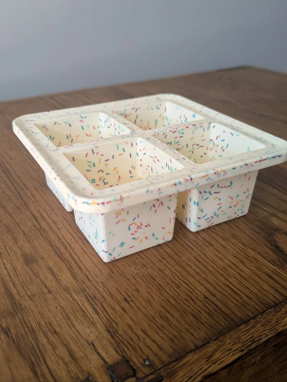 W&P Peak Extra Large Ice Cube Tray + Lid White Speckled Funfetti Silicone
